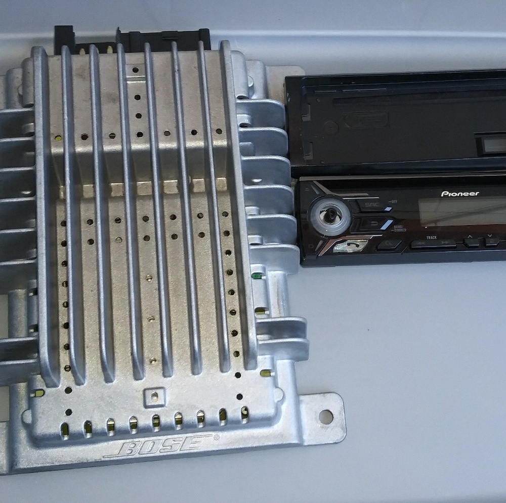 BOSE AMPLIFIER